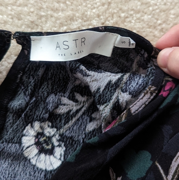 ASTR THE LABEL Multicolor Floral Long Sleeve V-Neck Back Zip A-Line Dress Size S - Picture 6 of 6